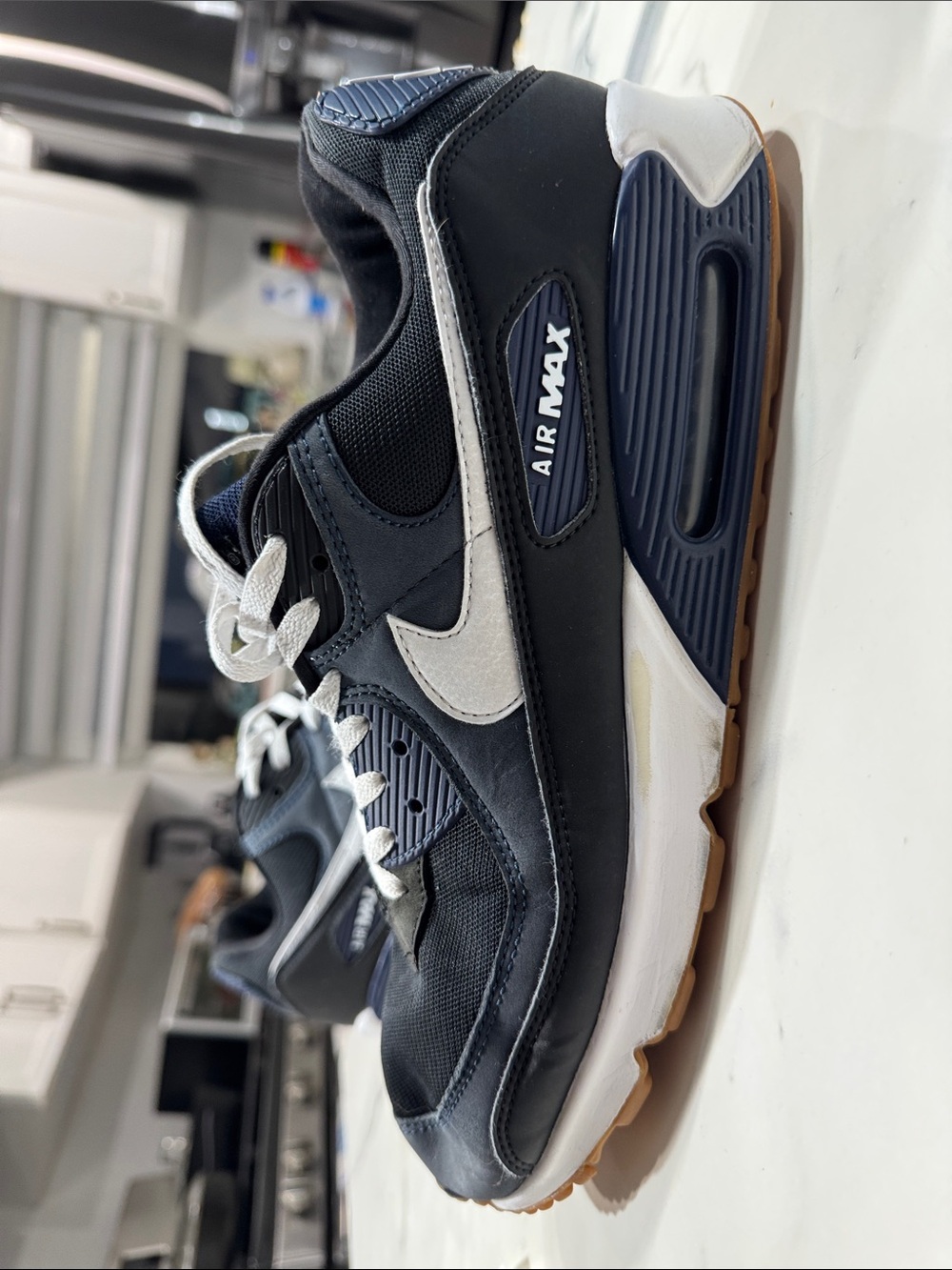 Nike Air Max 90 Mens Size 13 Obsidian Navy Good Gum Sole Low Top Sneaker